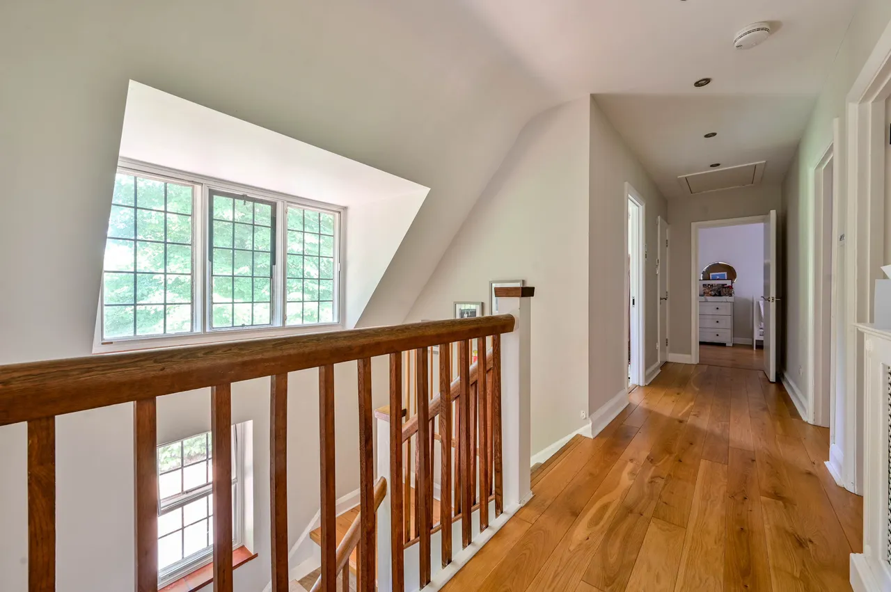 1 Conford Drive, Guildford, photo 11