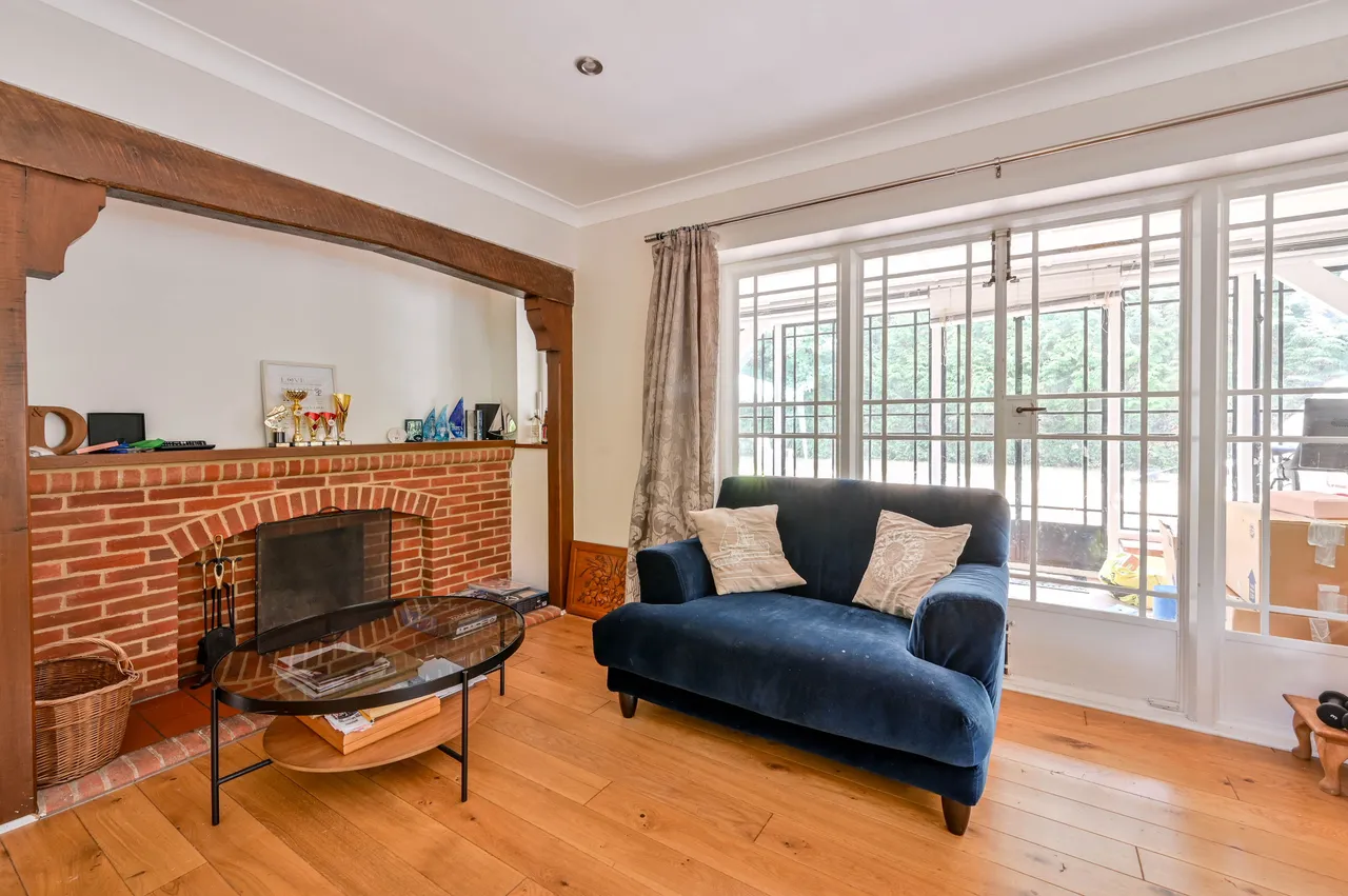 1 Conford Drive, Guildford, photo 8