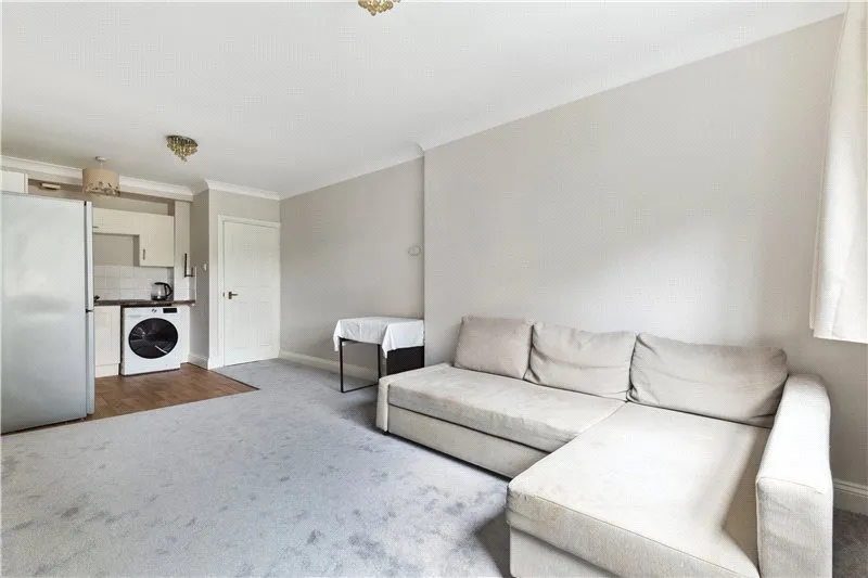 Camberwell New Road, London, SE5, photo 3