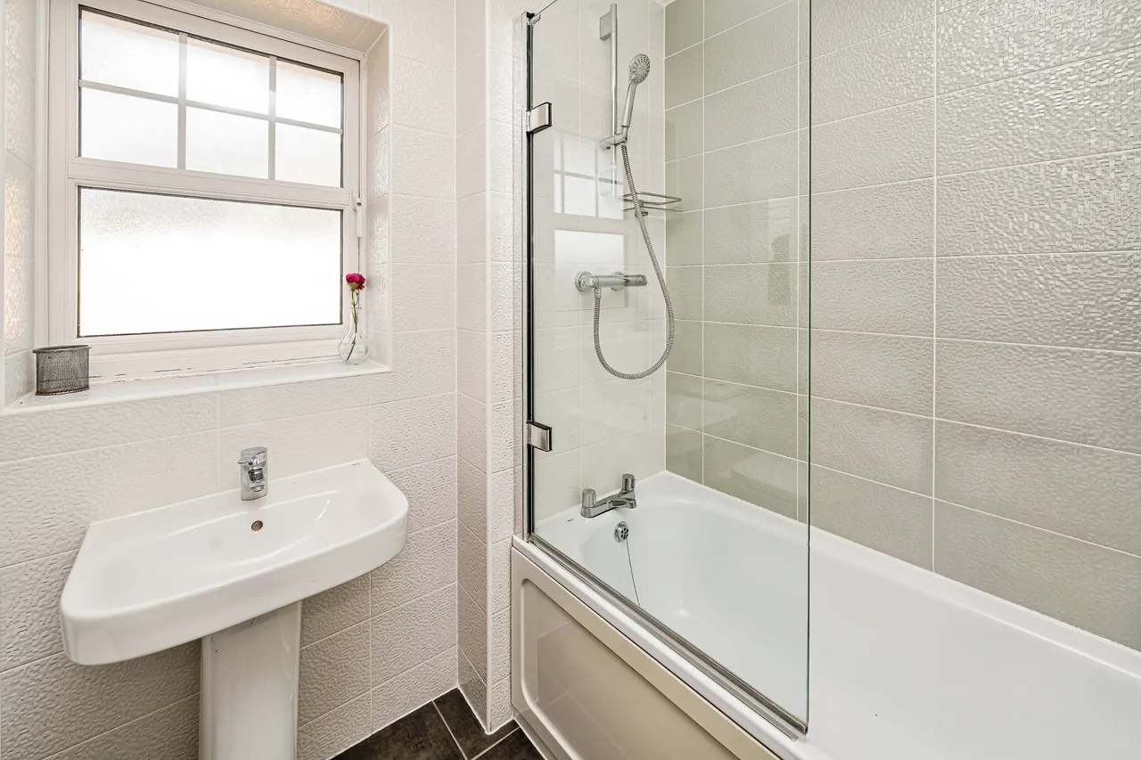 Tyson Road, Aylesbury, HP18, photo 19