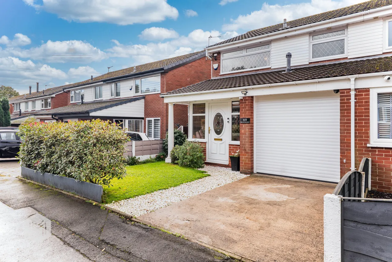 3 bed house for sale, Meadowcroft, Radcliffe, M26