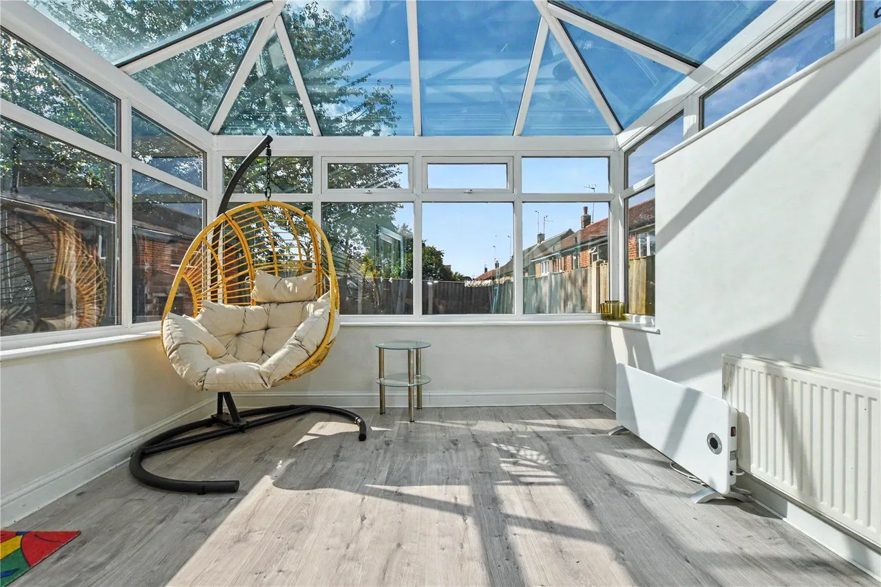 Manor Road, Churwell, LS27, photo 5