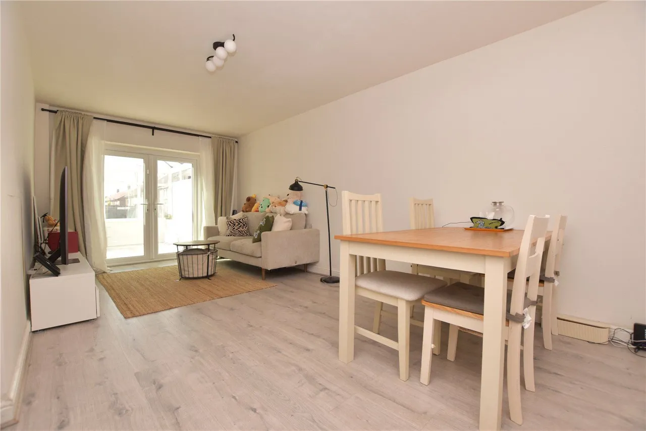 Manor Road, Churwell, LS27, photo 3