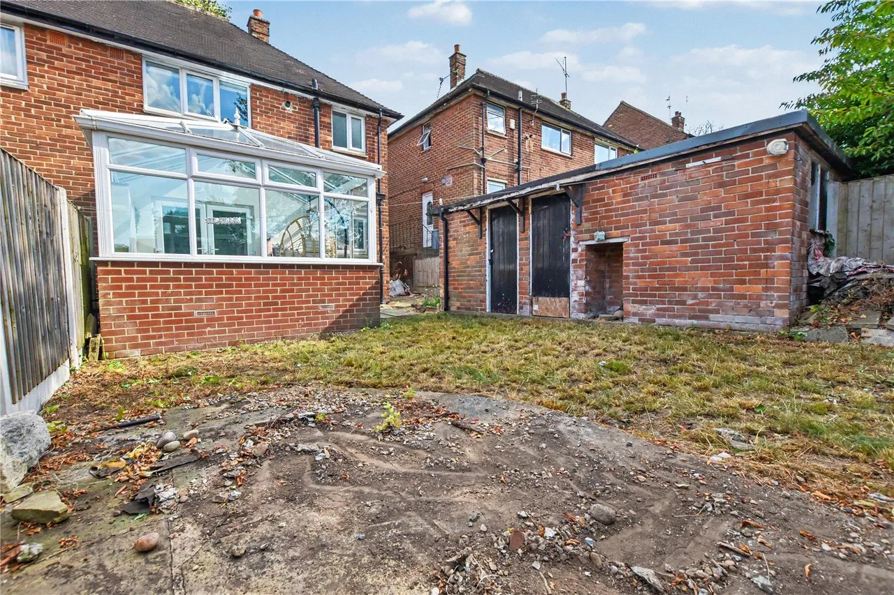 Manor Road, Churwell, LS27, photo 18
