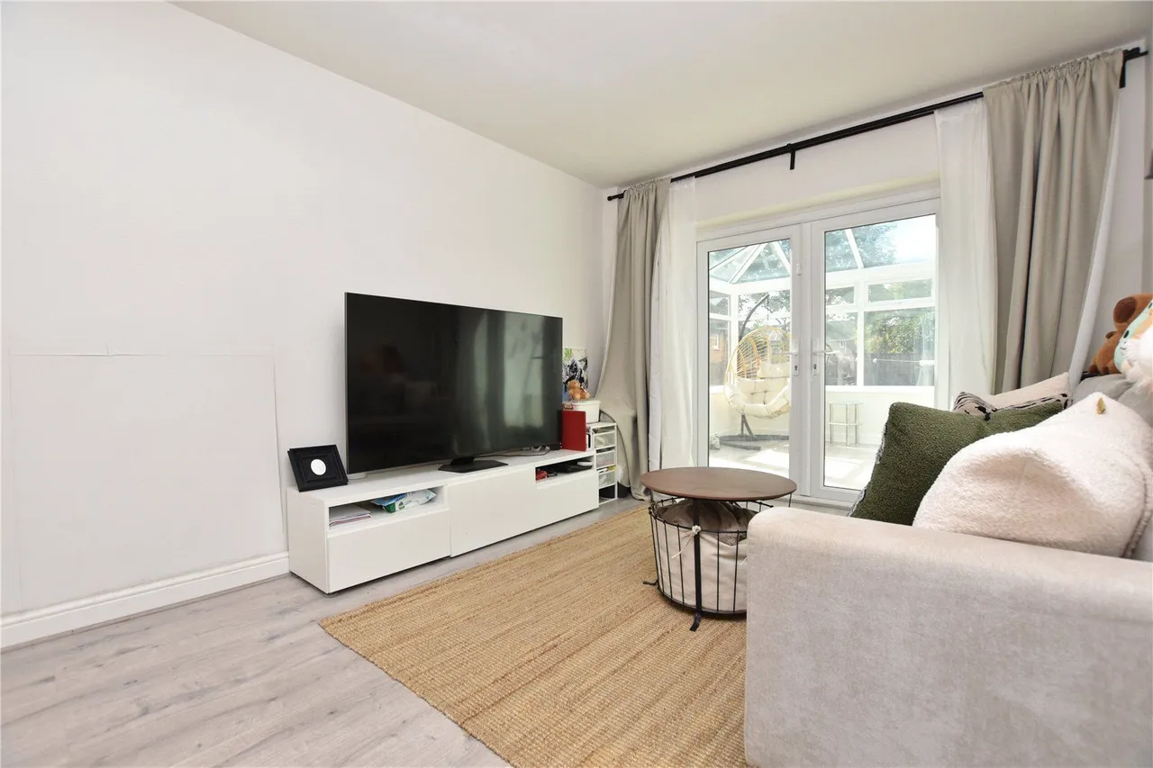 Manor Road, Churwell, LS27, photo 4