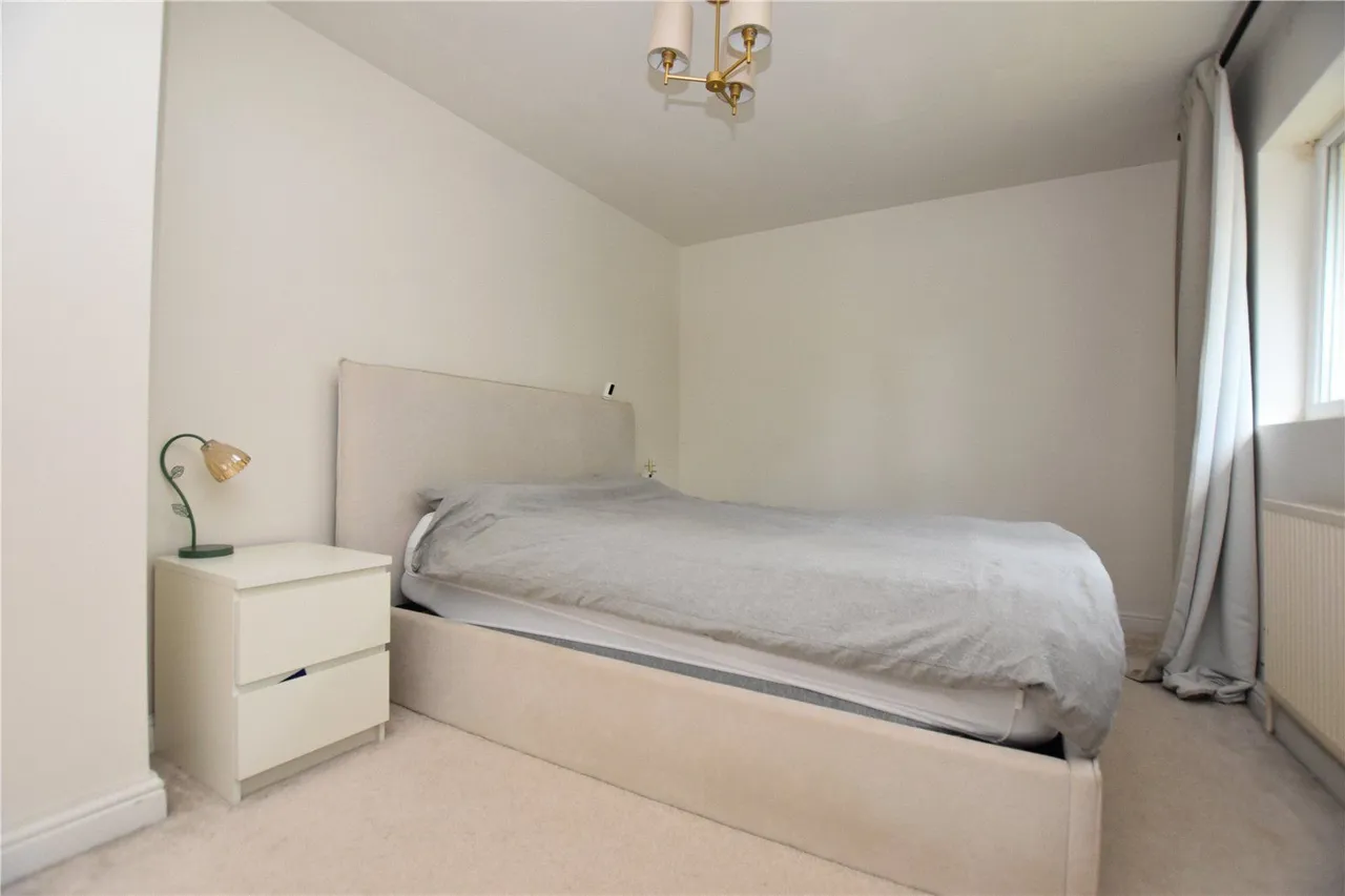 Manor Road, Churwell, LS27, photo 15