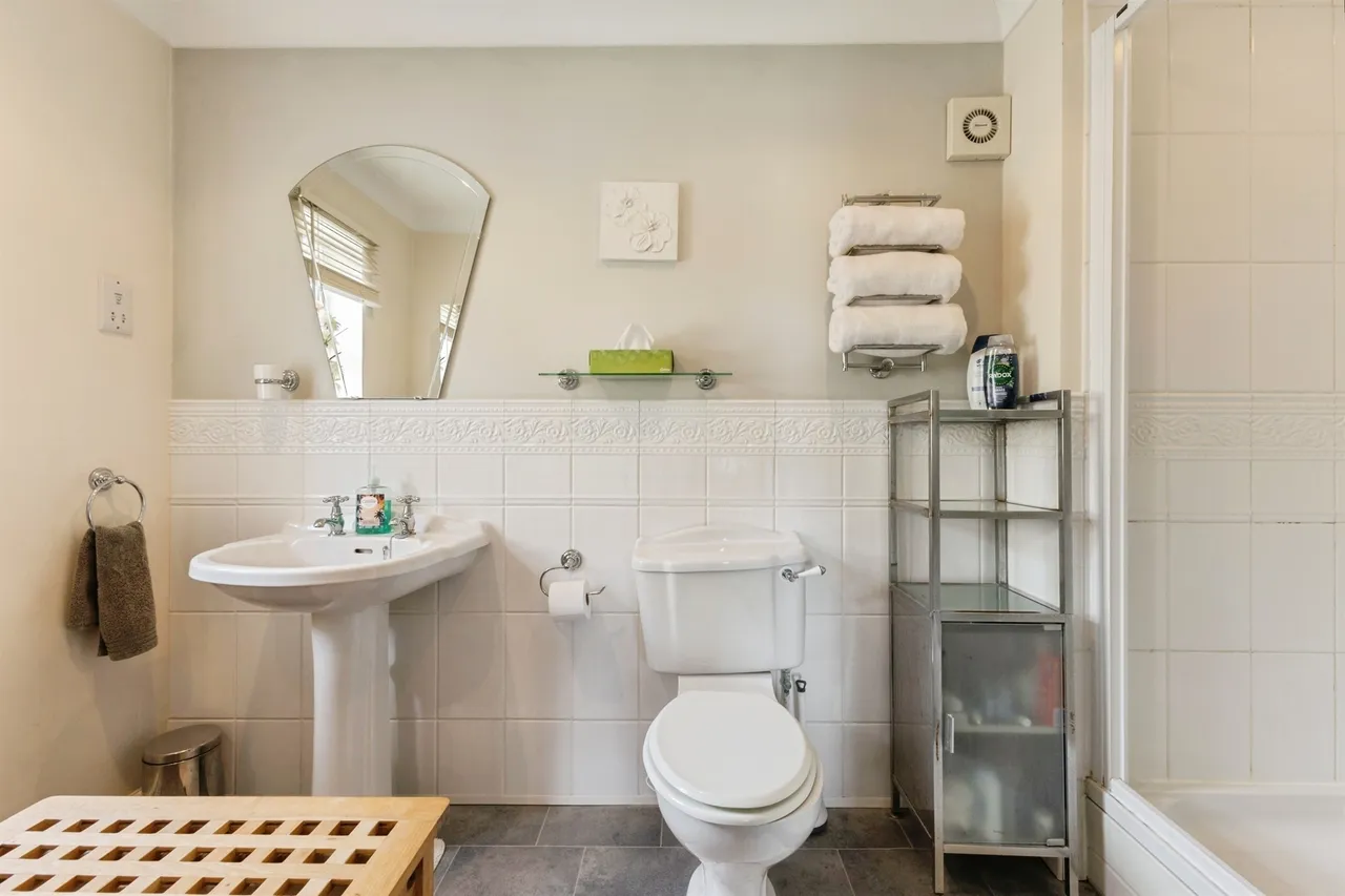 Field Acre Way, Long Stratton, Norwich, photo 10