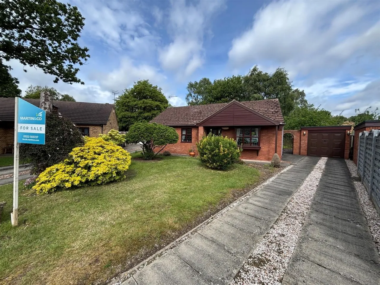2 bed house for sale — Adam Close, Lincoln