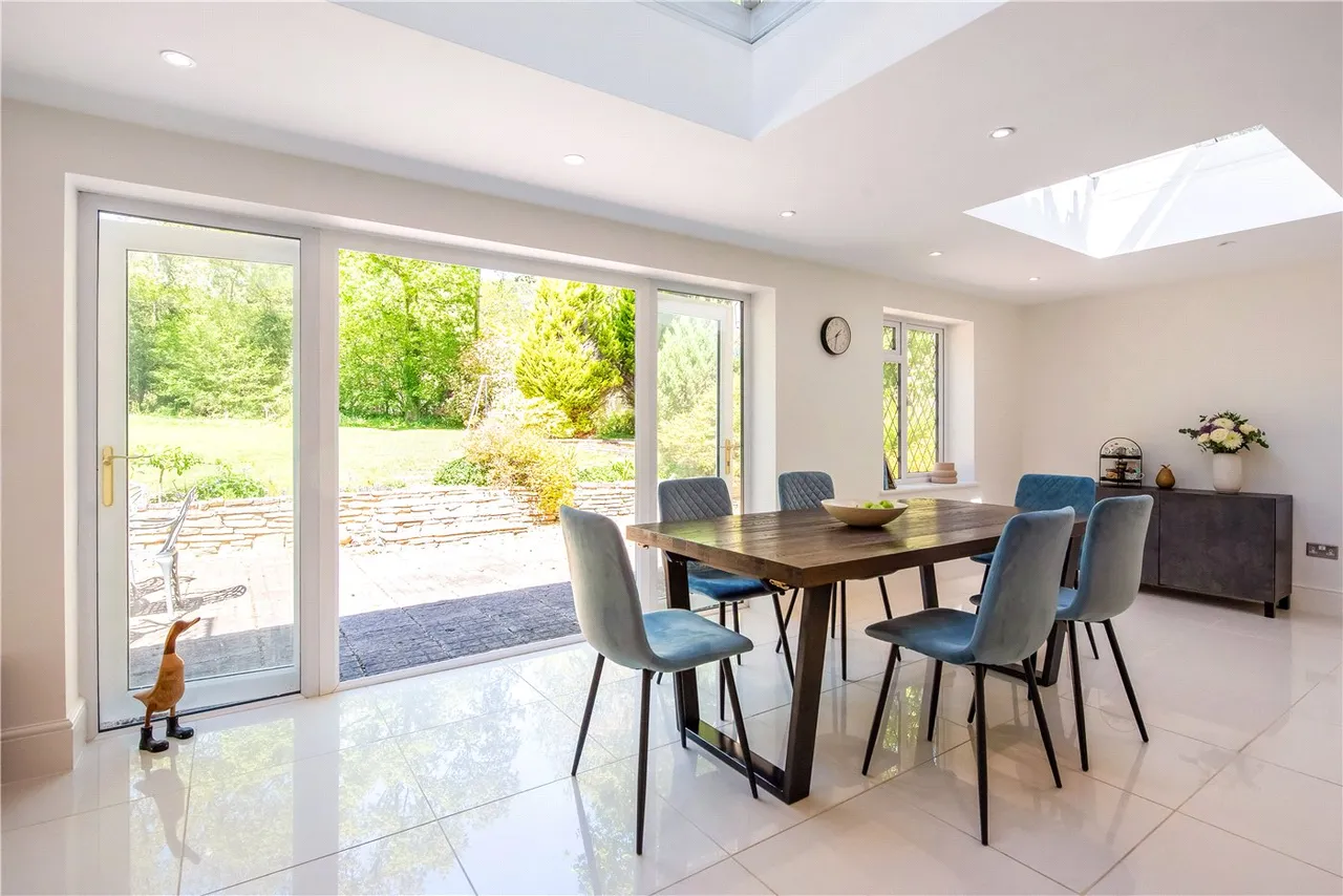 Hensting Lane, Fishers Pond, SO50, photo 6