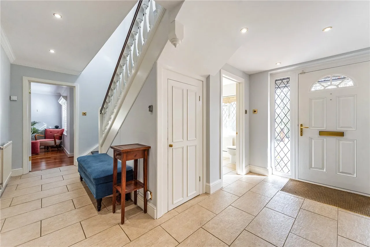 Hensting Lane, Fishers Pond, SO50, photo 13