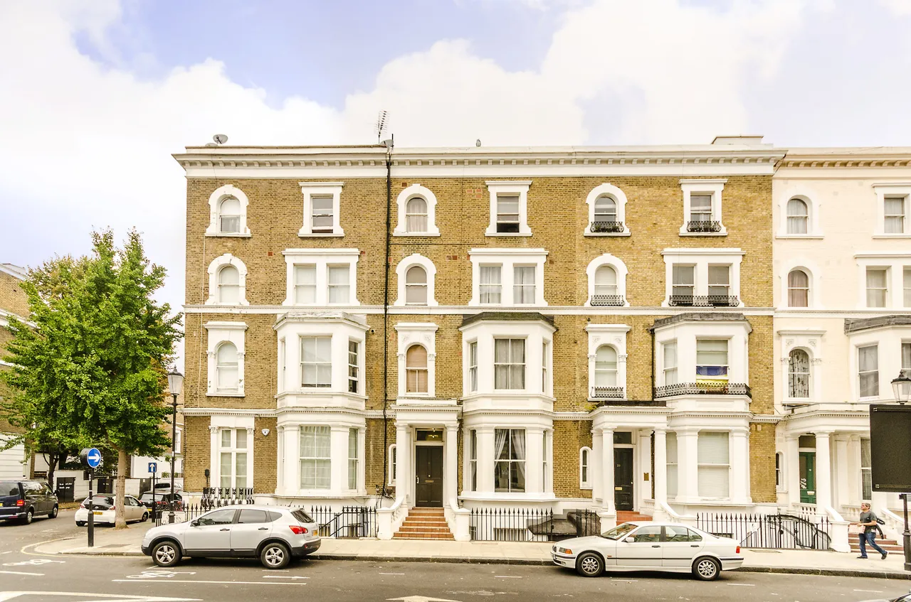 Flat 60, 22 Nevern Place, London, photo 3