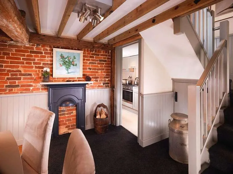 Church Lane, Twyford, Winchester, Hampshire, SO21 1NT, photo 12