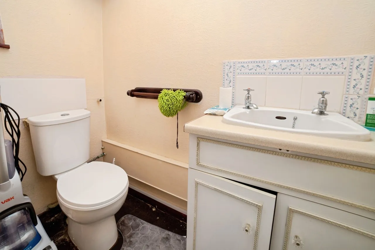 Aspley Road, Sutton-in-Ashfield, Nottinghamshire, NG17, photo 8