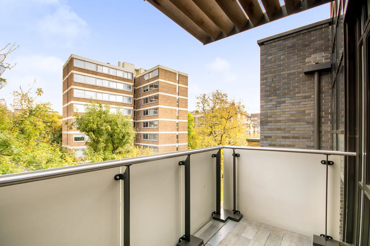 7 Searle House, Cecil Grove, London, photo 7
