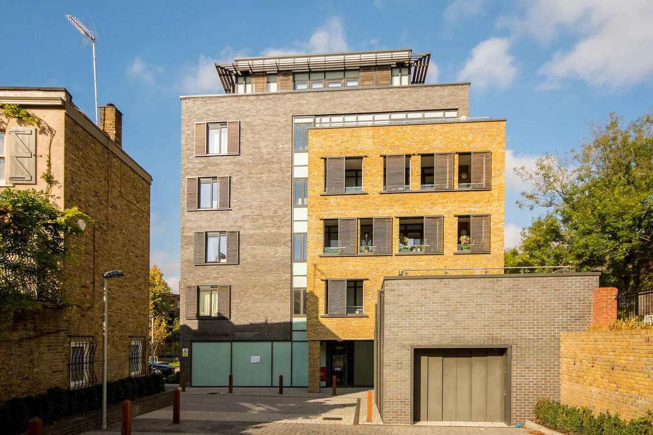 7 Searle House, Cecil Grove, London, photo 5