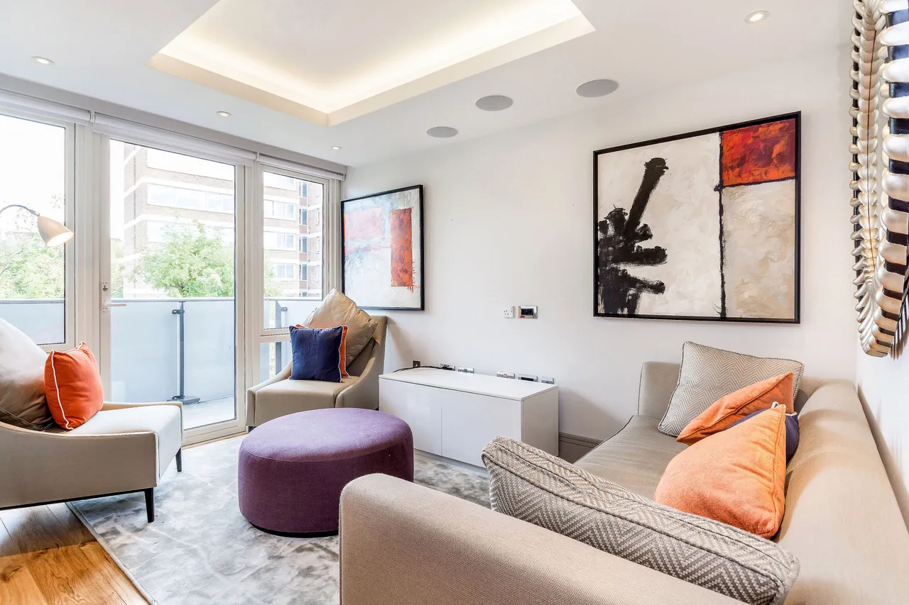 7 Searle House, Cecil Grove, London, photo 6
