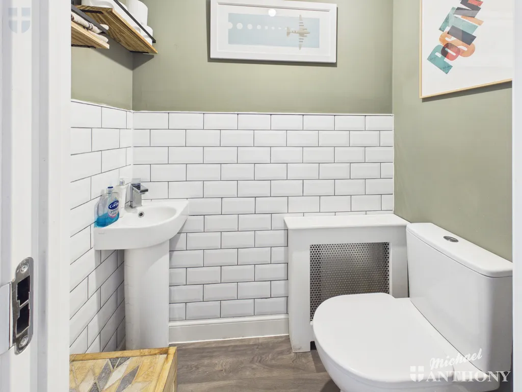 Darter Street, Broughton, HP22, photo 12