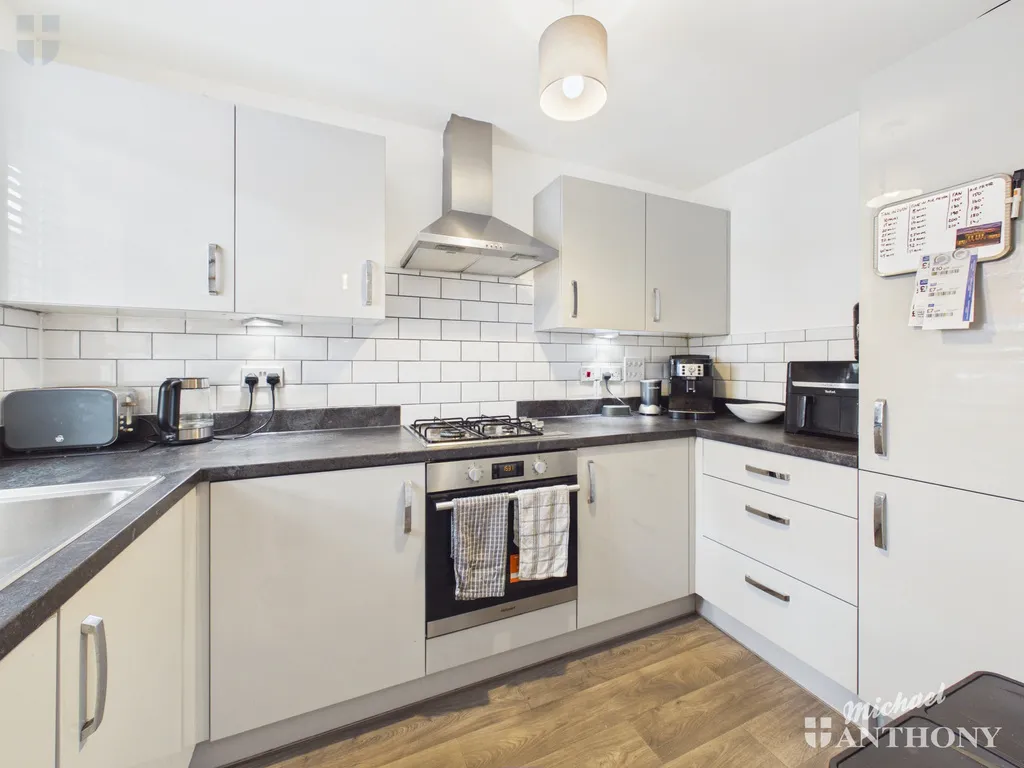 Darter Street, Broughton, HP22, photo 4