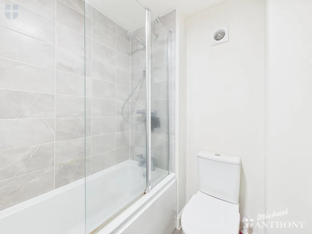 Darter Street, Broughton, HP22, photo 9