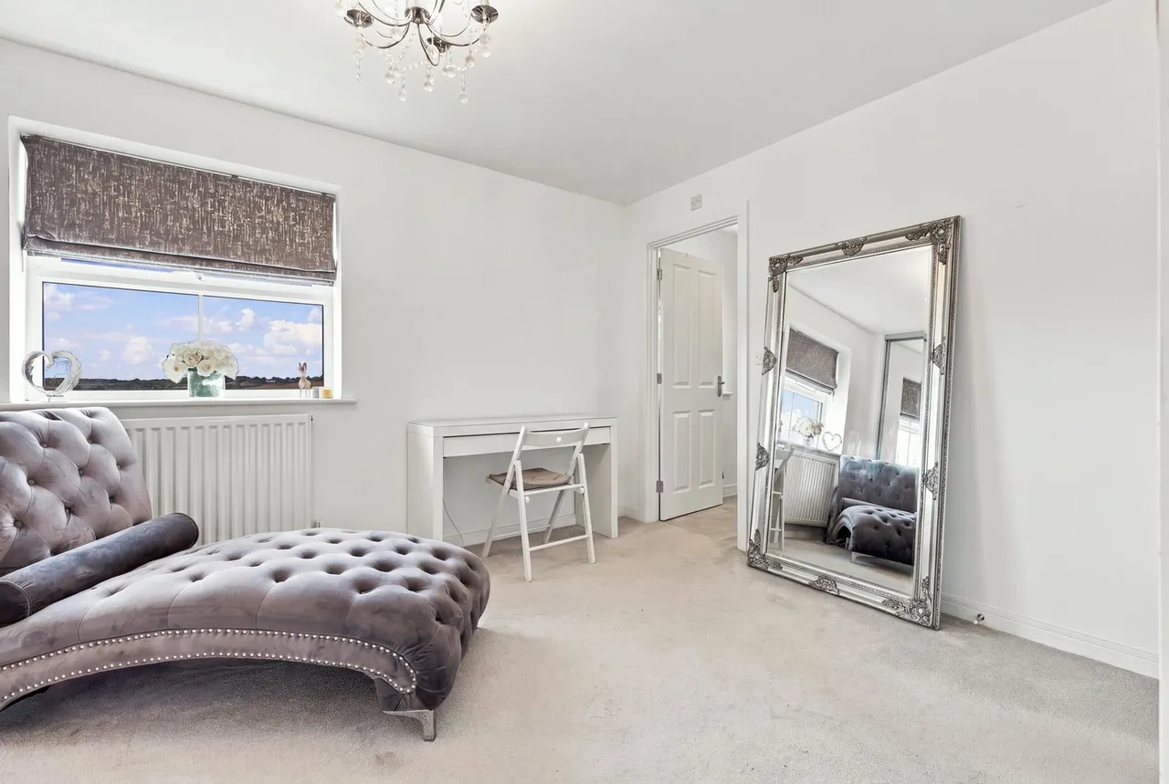 School Avenue, Dunton Fields, SS15, photo 27