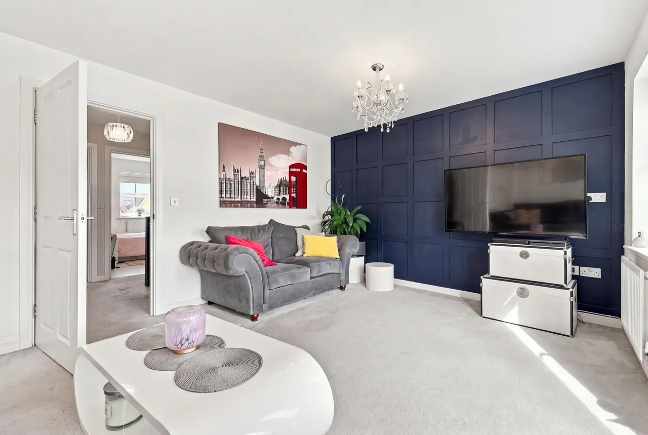 School Avenue, Dunton Fields, SS15, photo 6