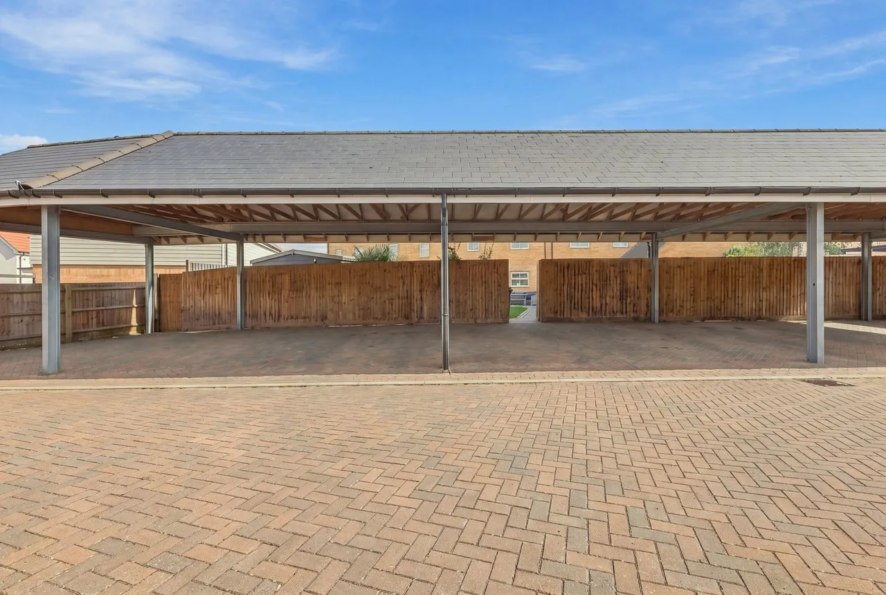 School Avenue, Dunton Fields, SS15, photo 38