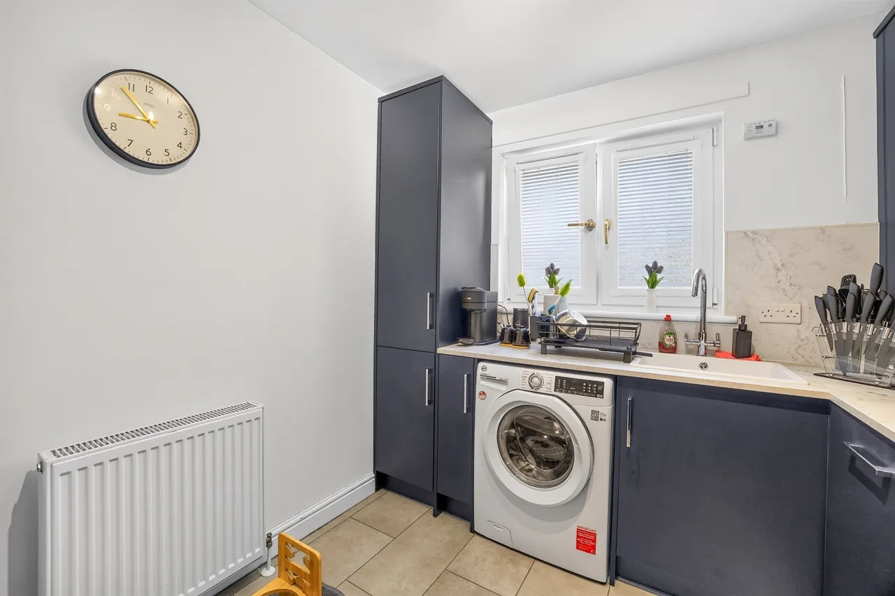Newlands Court, Bathgate, EH48, photo 12