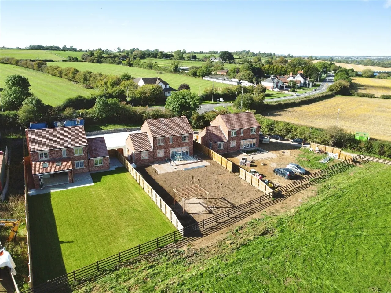 Main Road, Kirby Bellars, LE14, photo 24