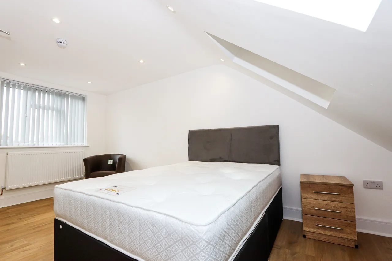 Orchard Avenue, Southall, UB1, photo 3