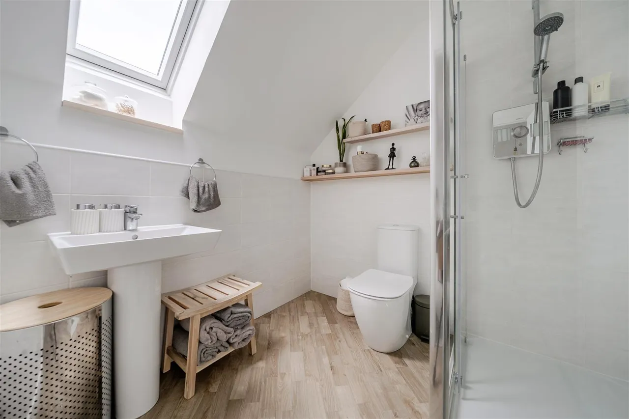 Erghum Lane, Devizes, SN10, photo 9