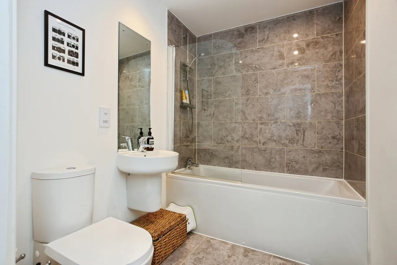 Sovereign Way, Tonbridge, TN9, photo 8