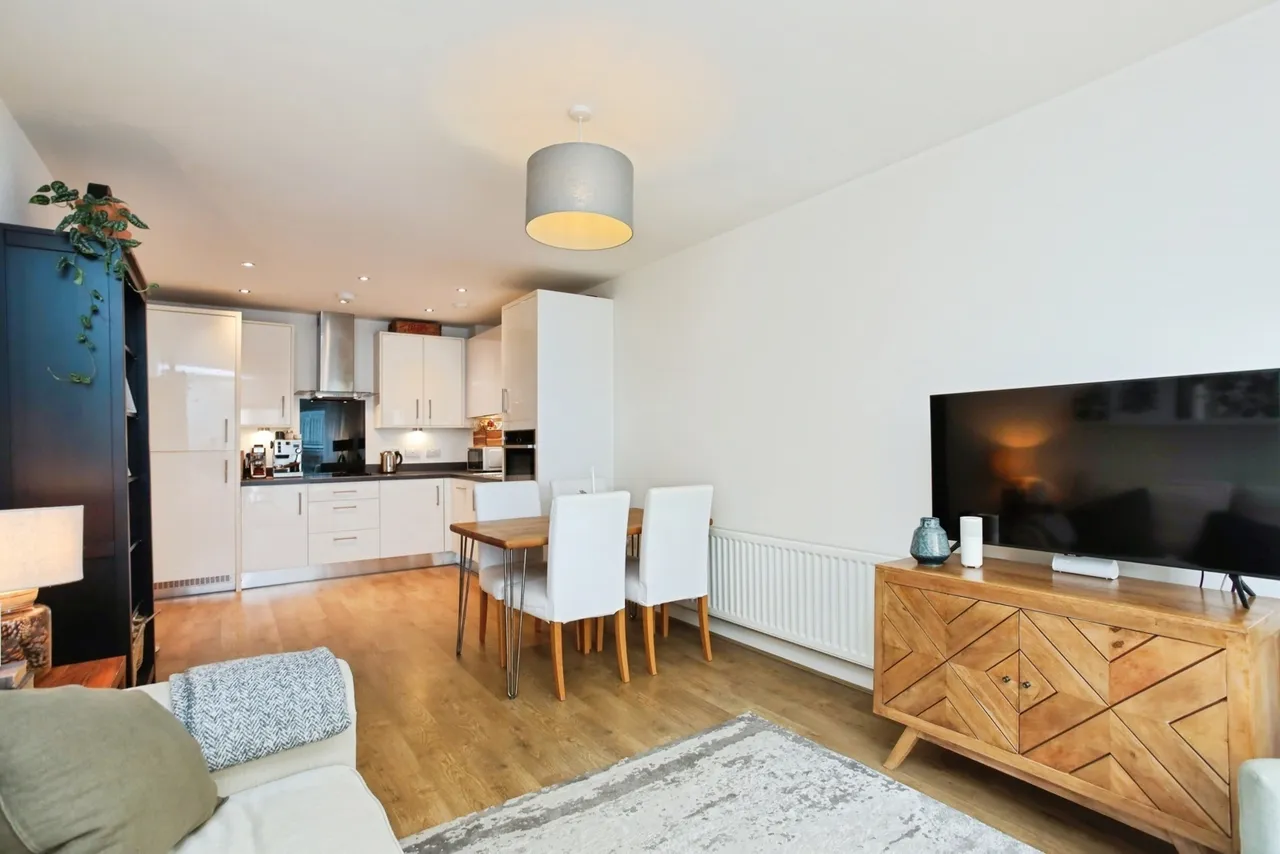 Sovereign Way, Tonbridge, TN9, photo 4