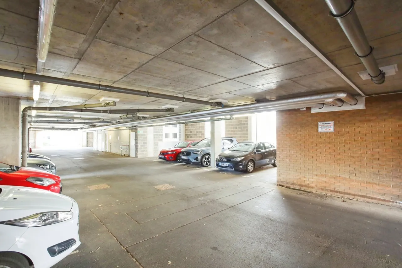 Sovereign Way, Tonbridge, TN9, photo 13