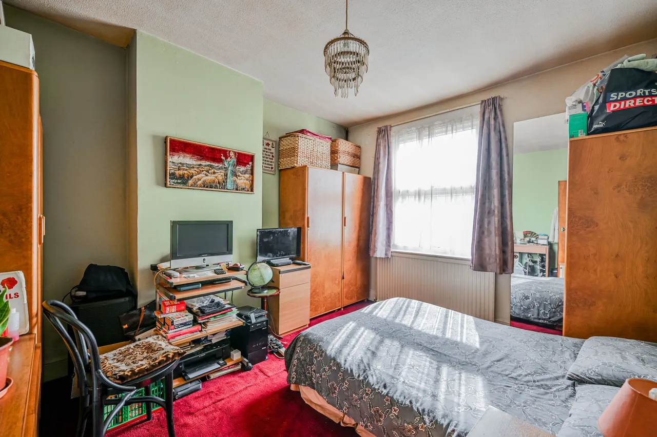 London, N17, photo 2