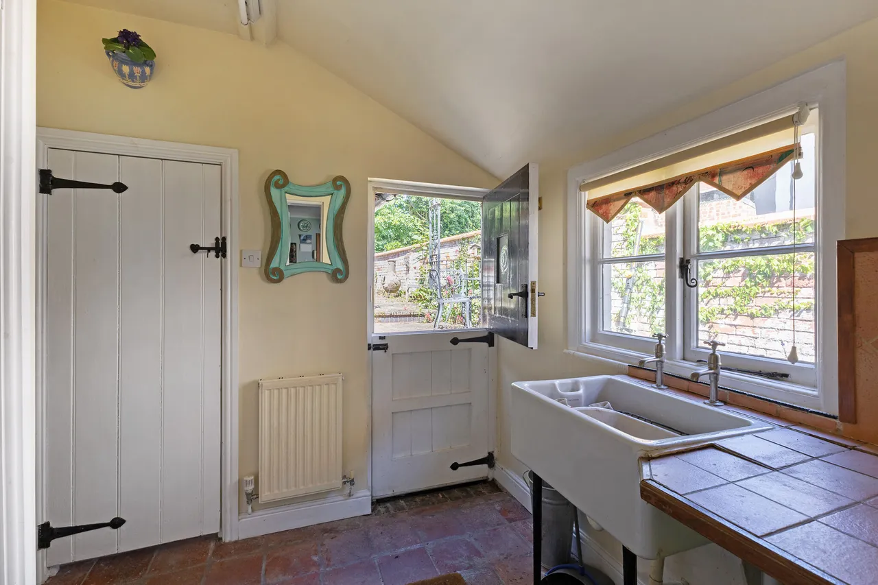 Church Street, Stratford-Upon-Avon, CV37, photo 8