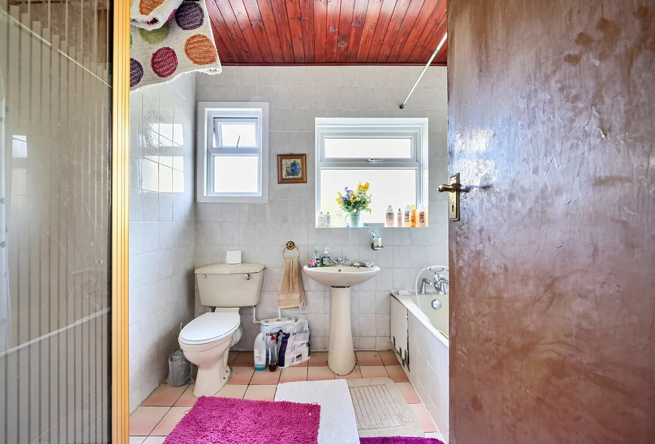 Courthouse Road, London, N12 7PJ, photo 4
