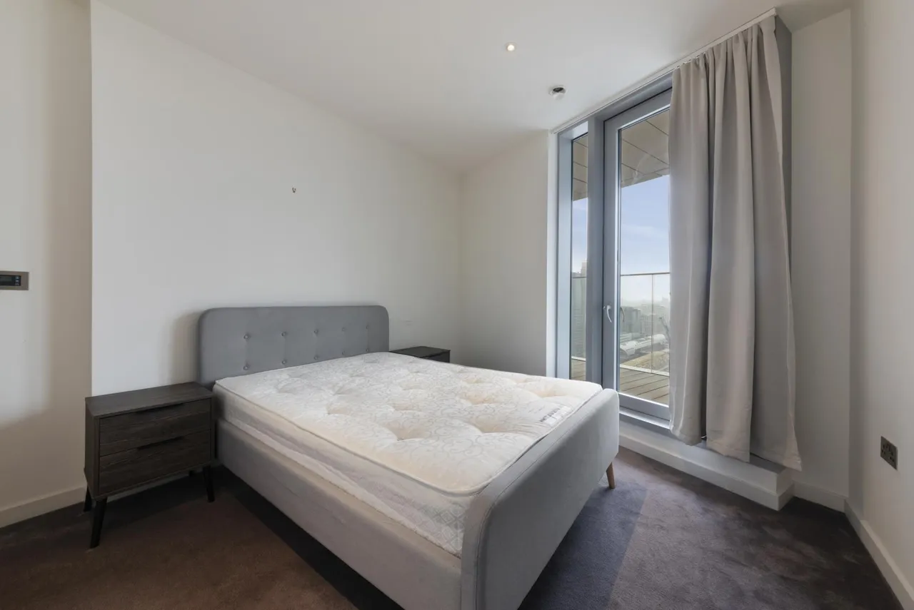 Biscayne Avenue, Canary Wharf, E14, photo 6