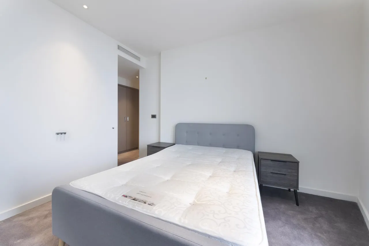 Biscayne Avenue, Canary Wharf, E14, photo 7