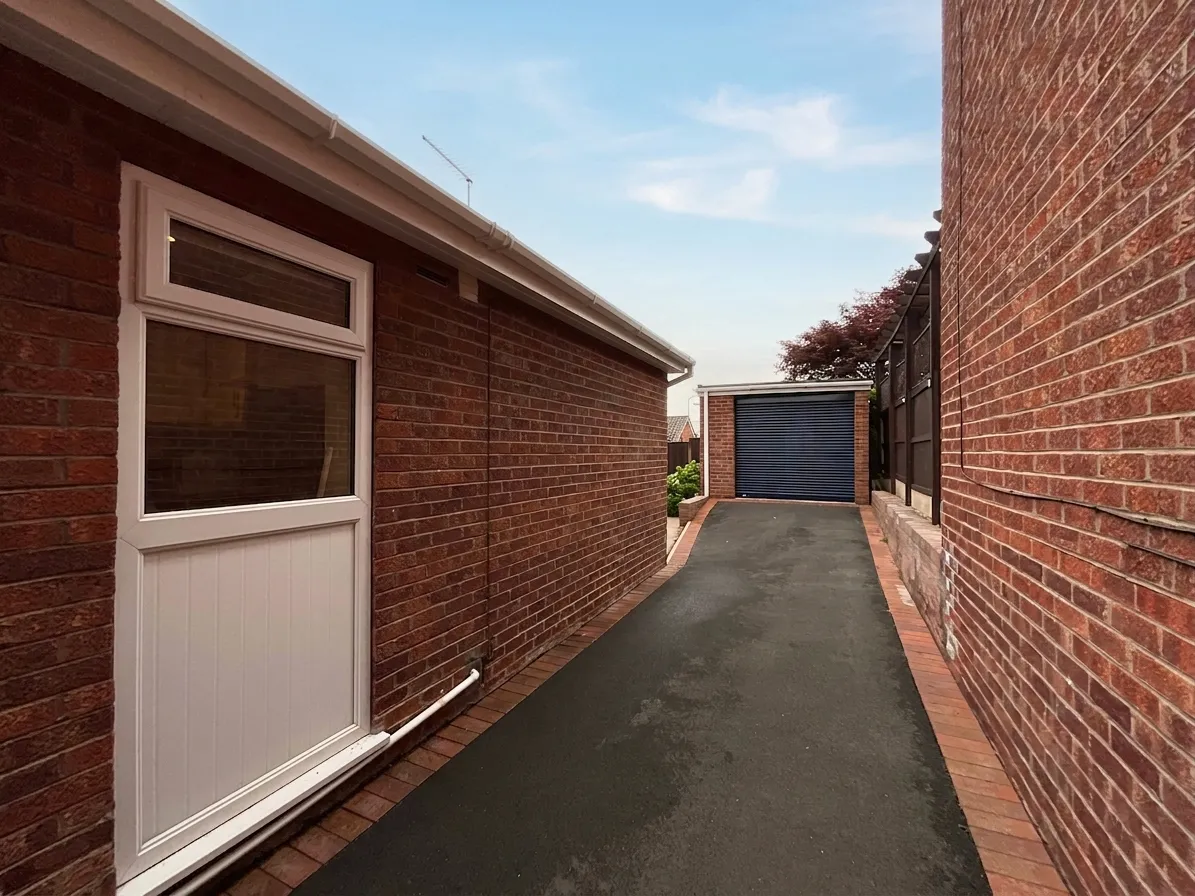 Meakin Avenue, Newcastle, ST5, photo 18