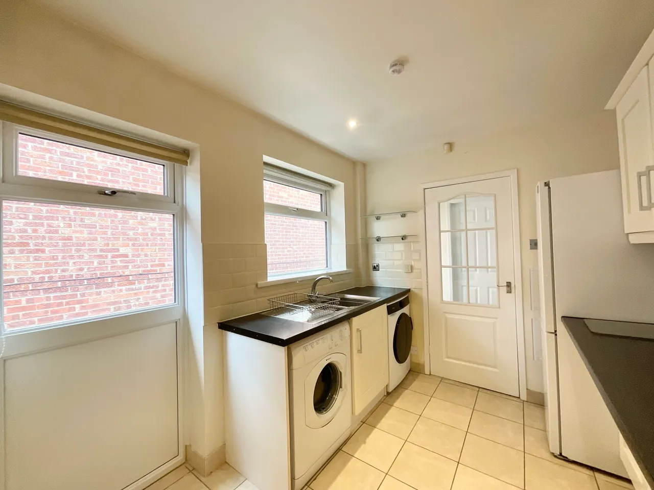 Meakin Avenue, Newcastle, ST5, photo 6