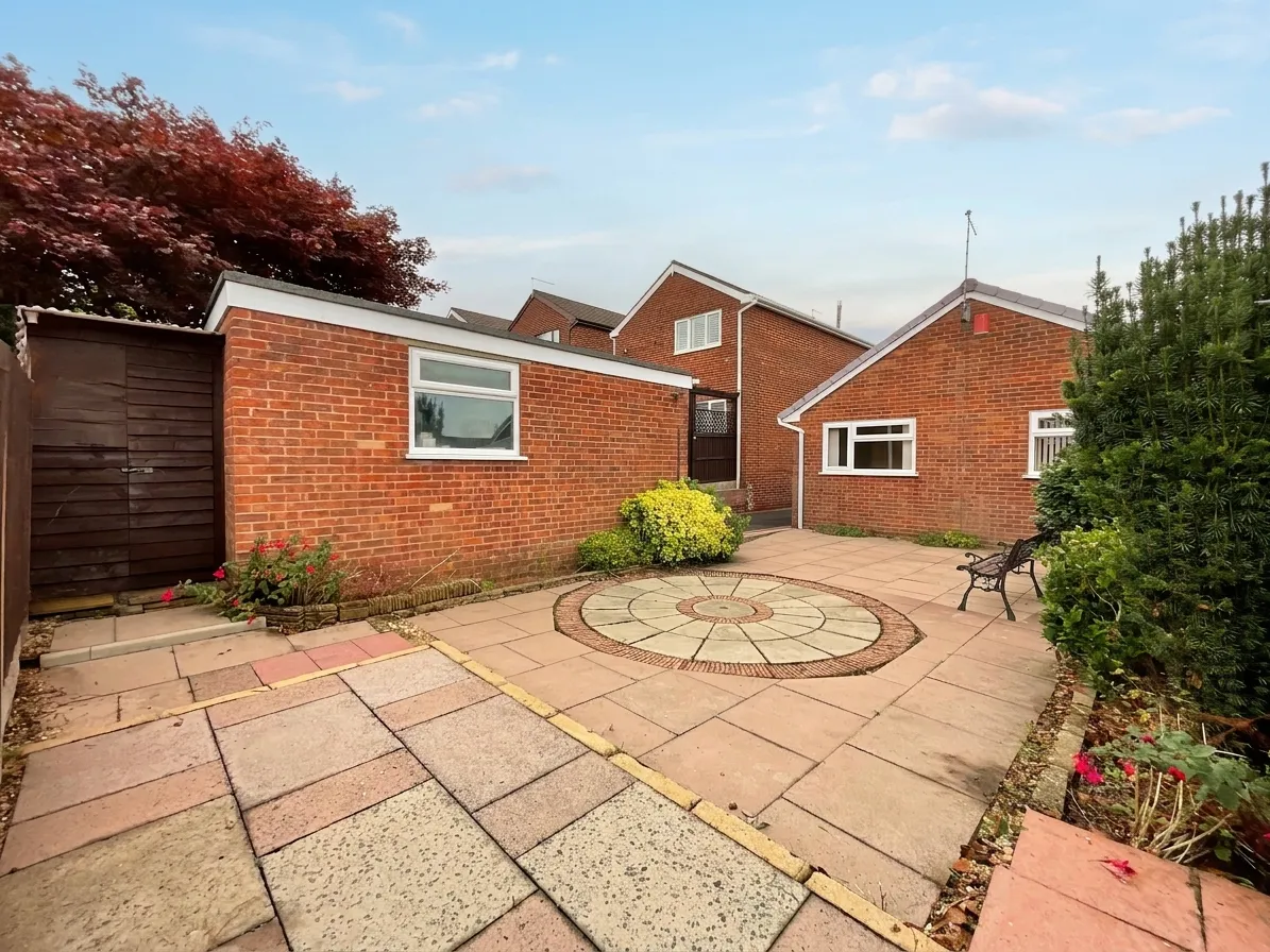 Meakin Avenue, Newcastle, ST5, photo 17