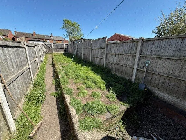 Cobden Street, Kidderminster, Worcestershire, DY11 6RR, photo 11
