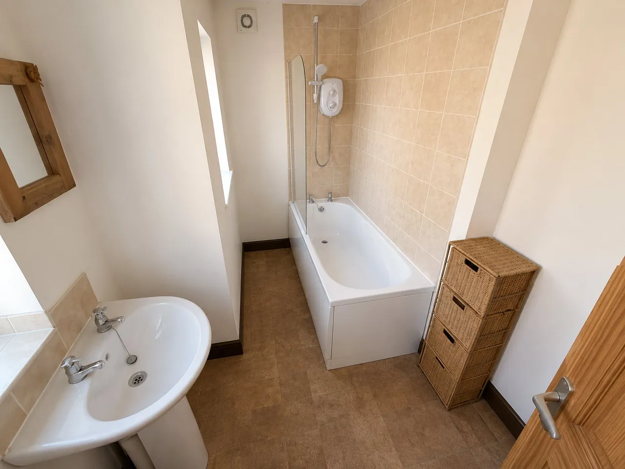 Cobden Street, Kidderminster, Worcestershire, DY11 6RR, photo 5
