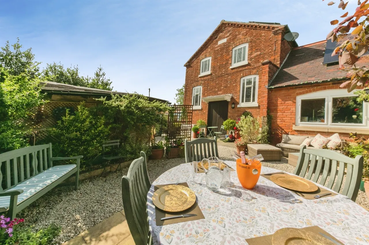 Chapel Green, Doveridge, DE6, photo 23