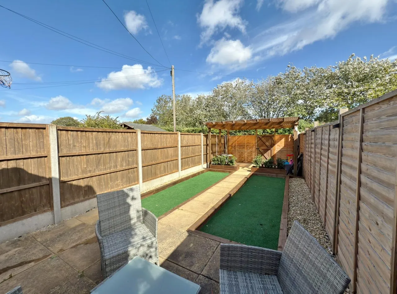 Raymond Cottages, Upper Green, SG5, photo 17