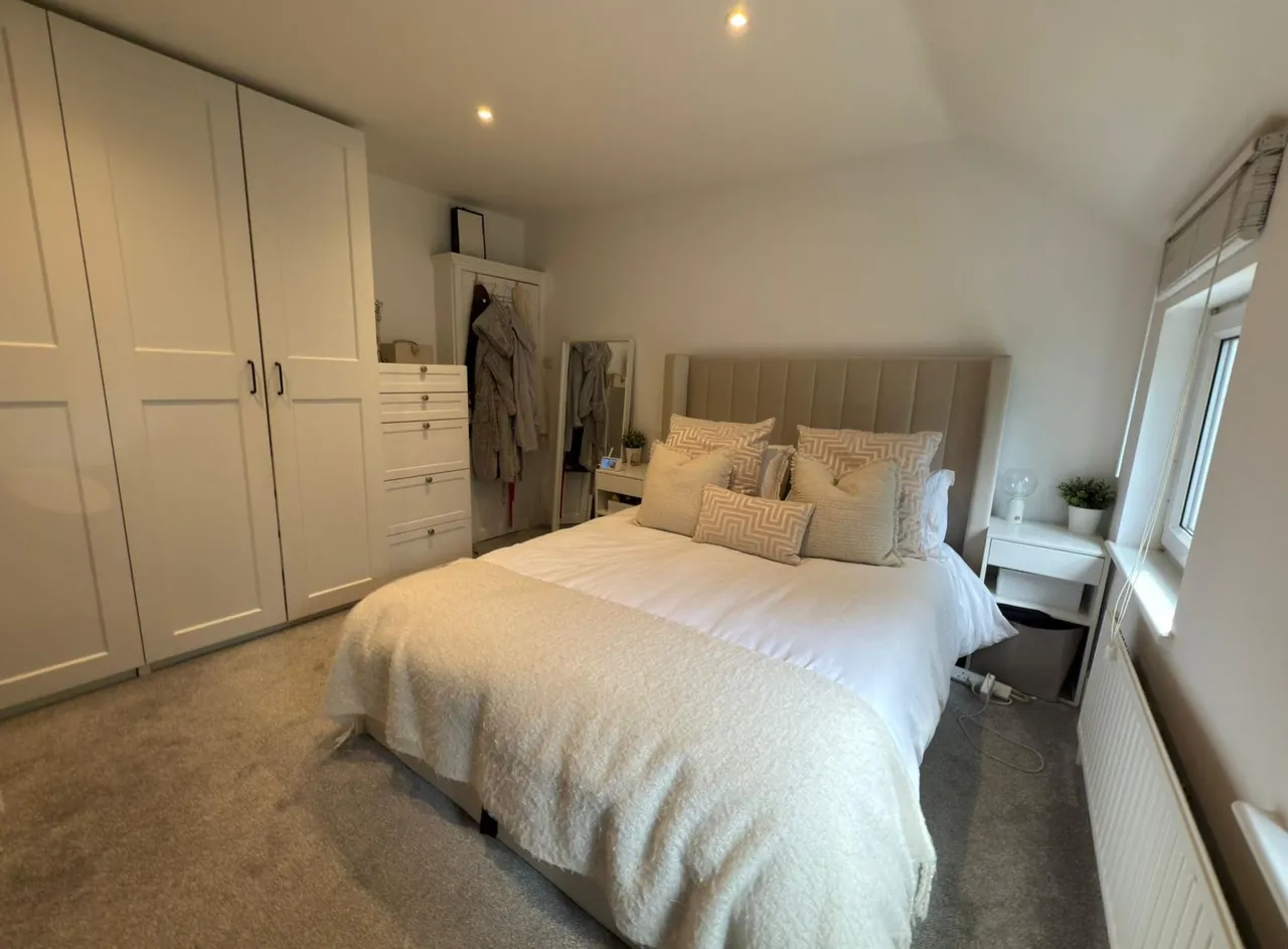 Raymond Cottages, Upper Green, SG5, photo 14