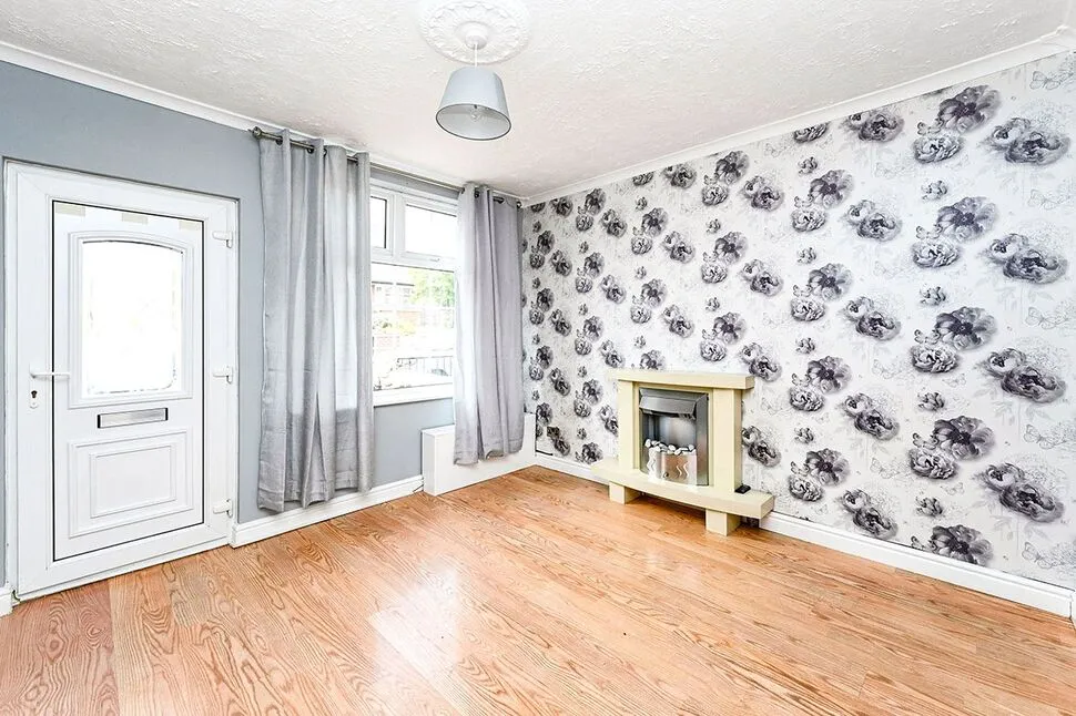 Baker Road, Giltbrook, Nottinghamshire, NG16, photo 3