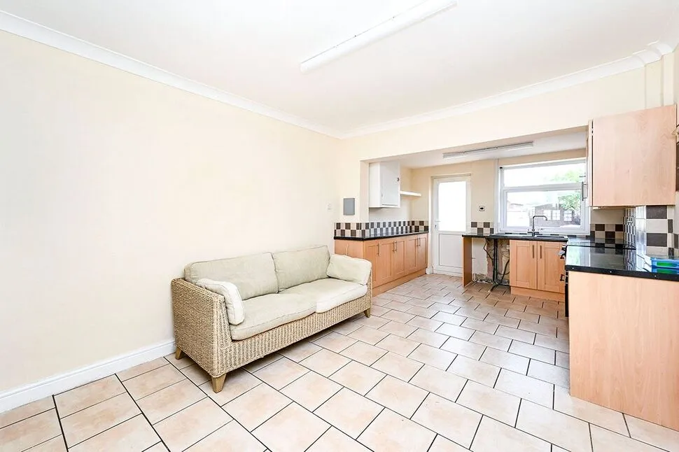 Baker Road, Giltbrook, Nottinghamshire, NG16, photo 6