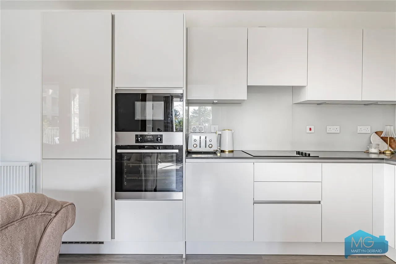 Medawar Drive, London, NW7, photo 14
