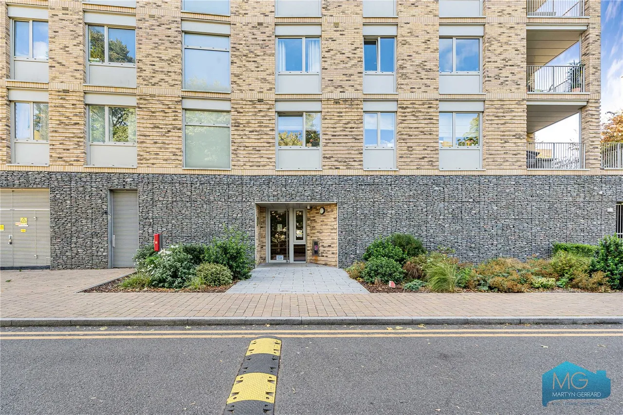 Medawar Drive, London, NW7, photo 19